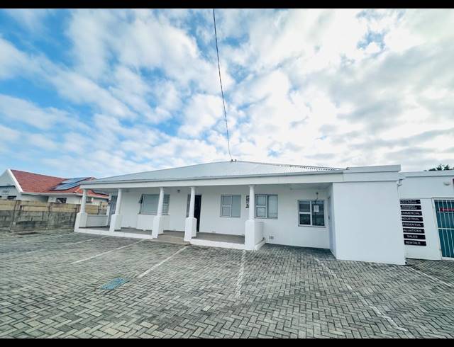 261M² OFFICE FOR SALE IN BEREA